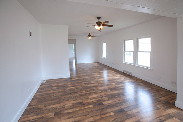 329 S Monterey Avenue, Villa Park, IL 60181