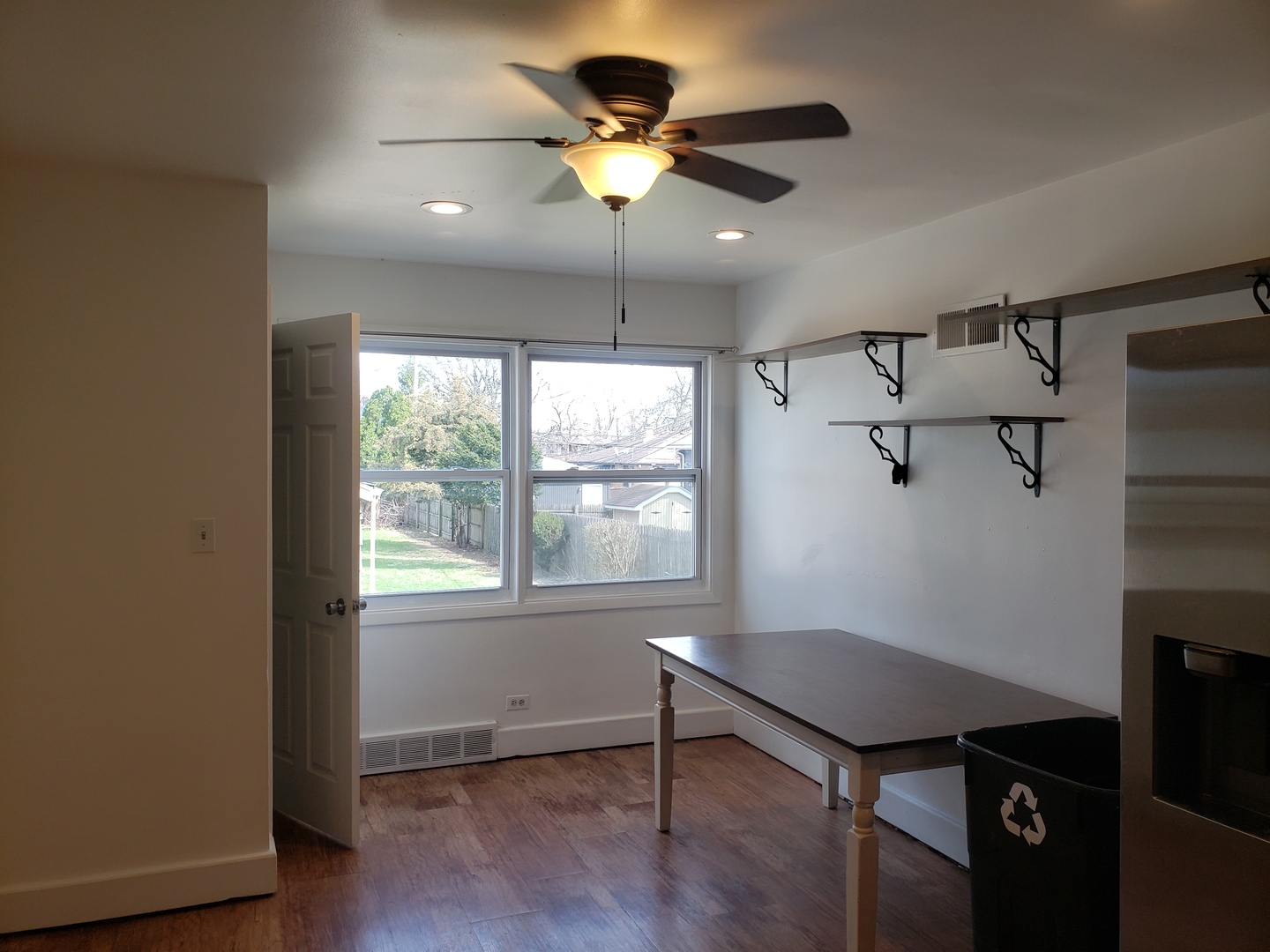 329 S Monterey Avenue, Villa Park, IL 60181