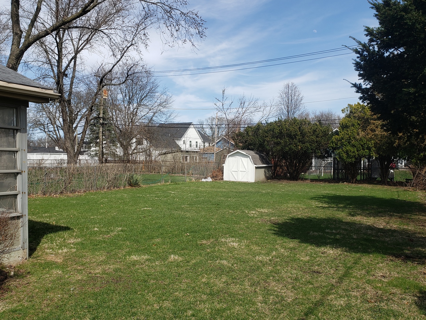 329 S Monterey Avenue, Villa Park, IL 60181