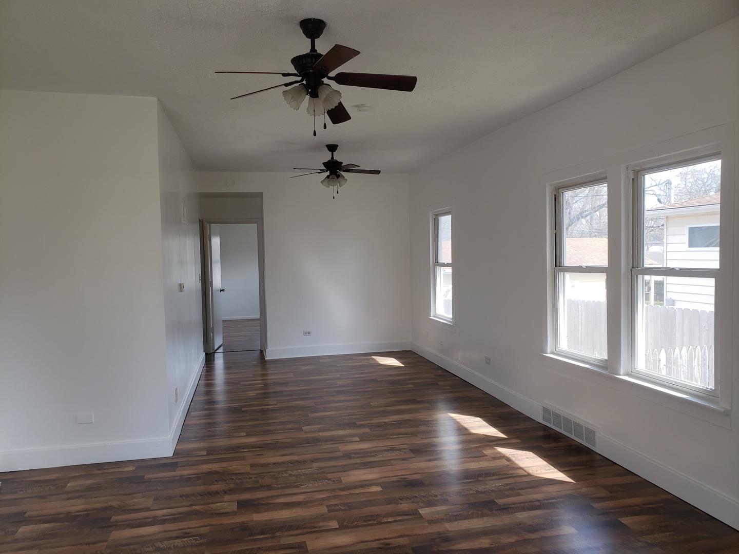 329 S Monterey Avenue, Villa Park, IL 60181