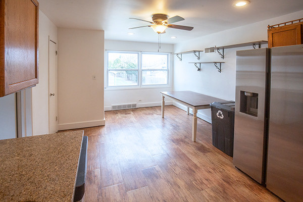 329 S Monterey Avenue, Villa Park, IL 60181