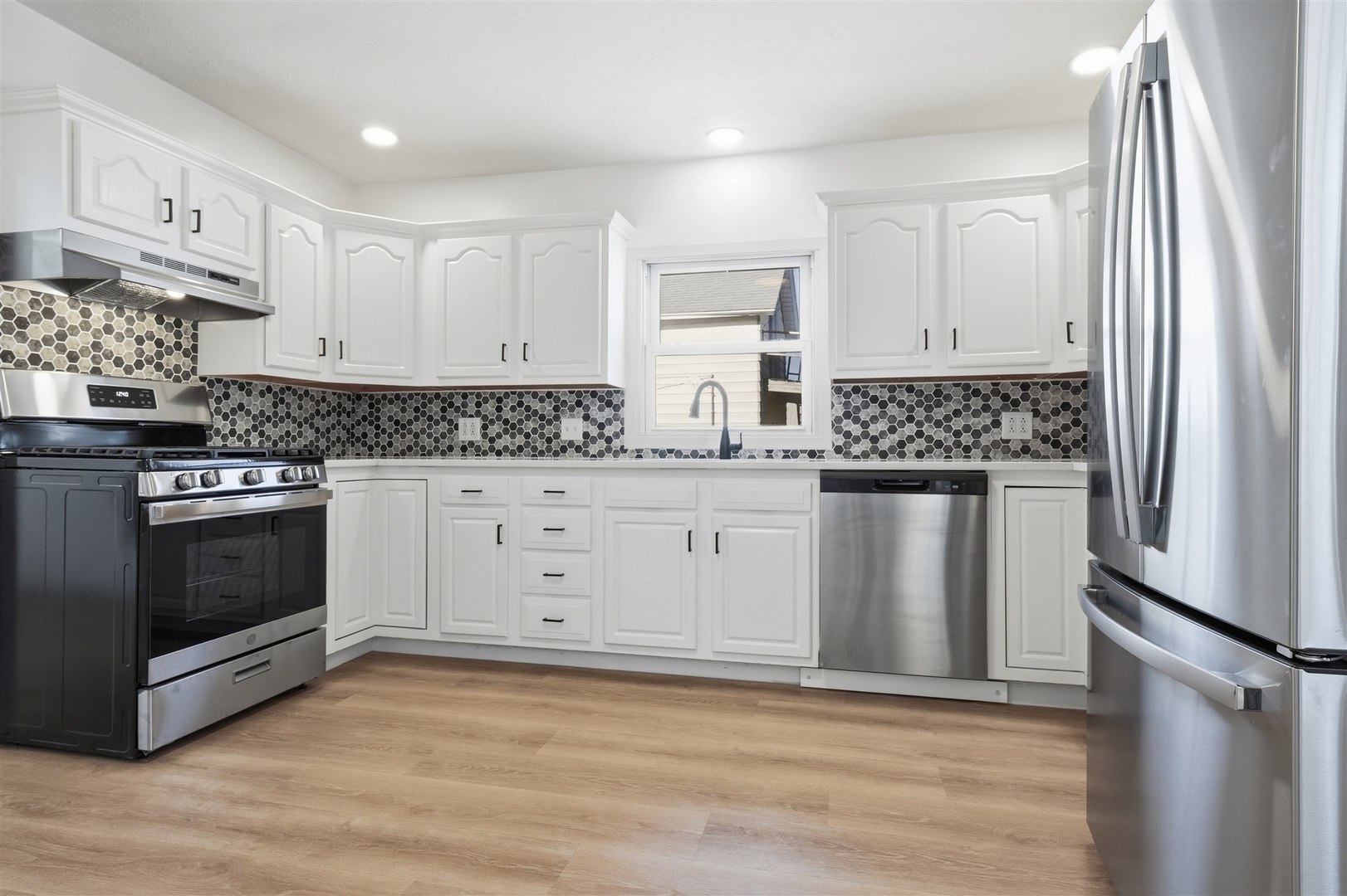 1006 S East Street, Bloomington, IL 61701