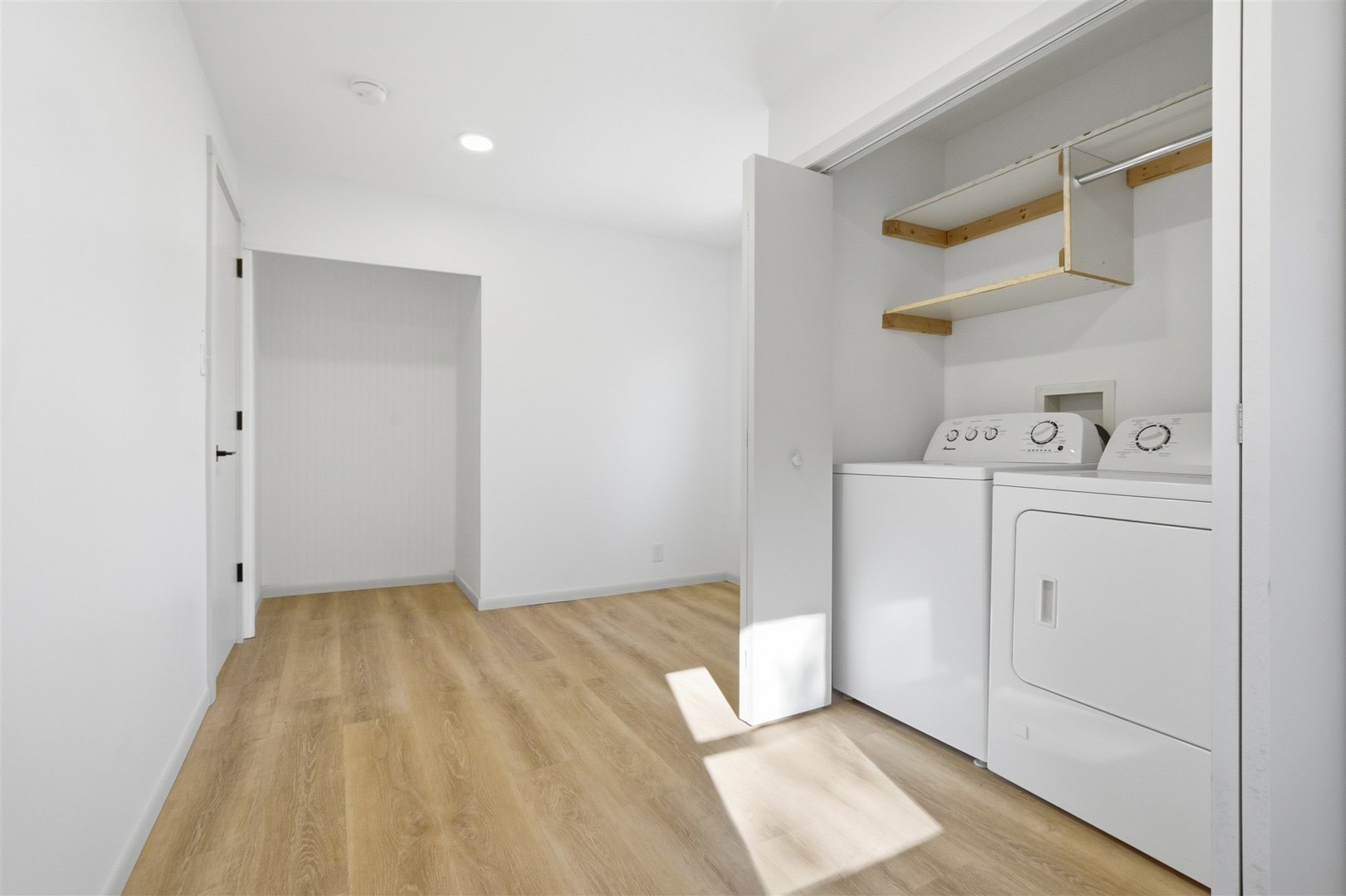 1006 S East Street, Bloomington, IL 61701