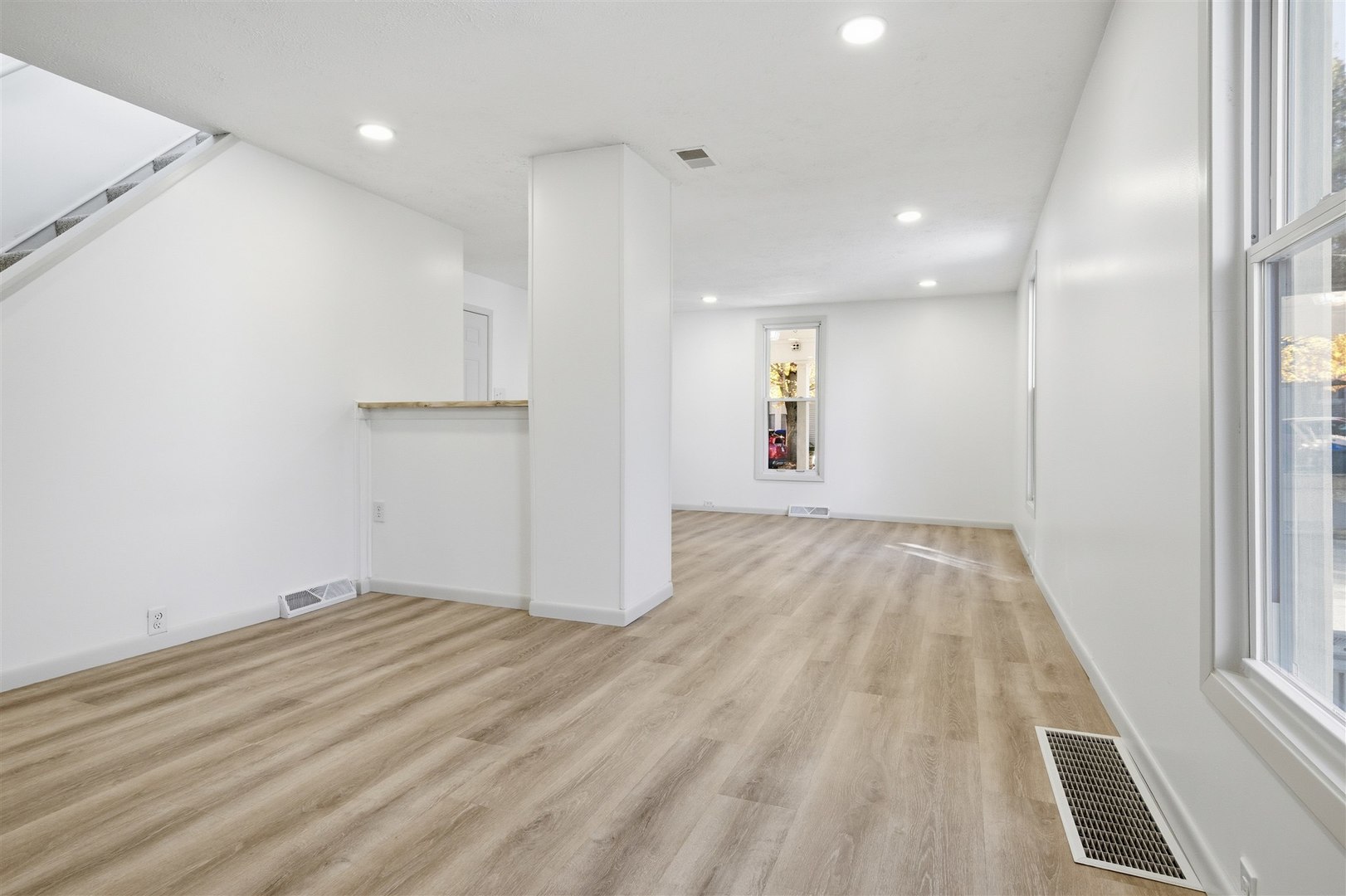 1006 S East Street, Bloomington, IL 61701