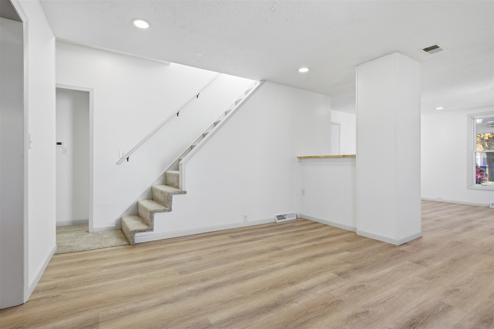 1006 S East Street, Bloomington, IL 61701