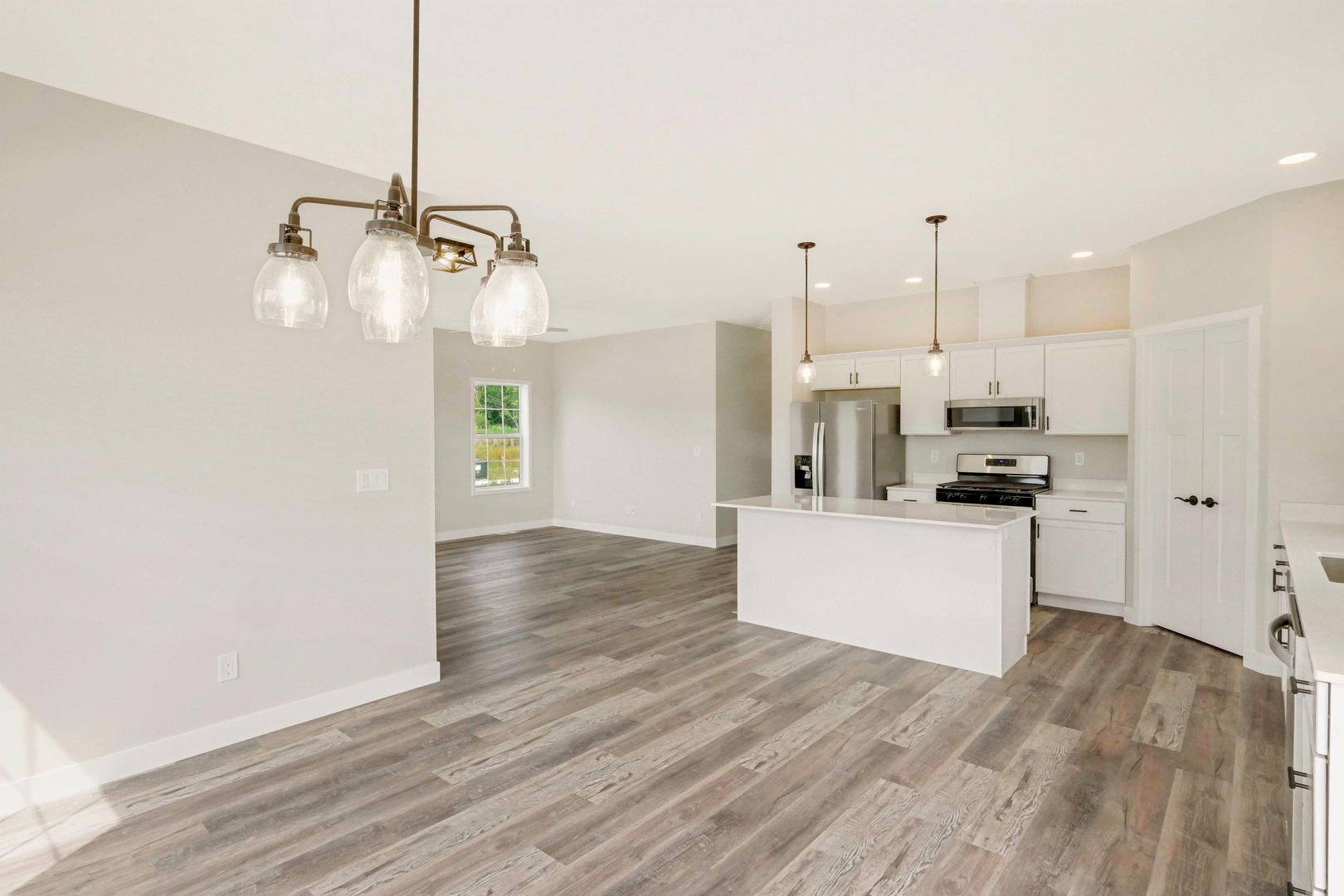 9 Lilac Lane, Ottawa, IL 61350