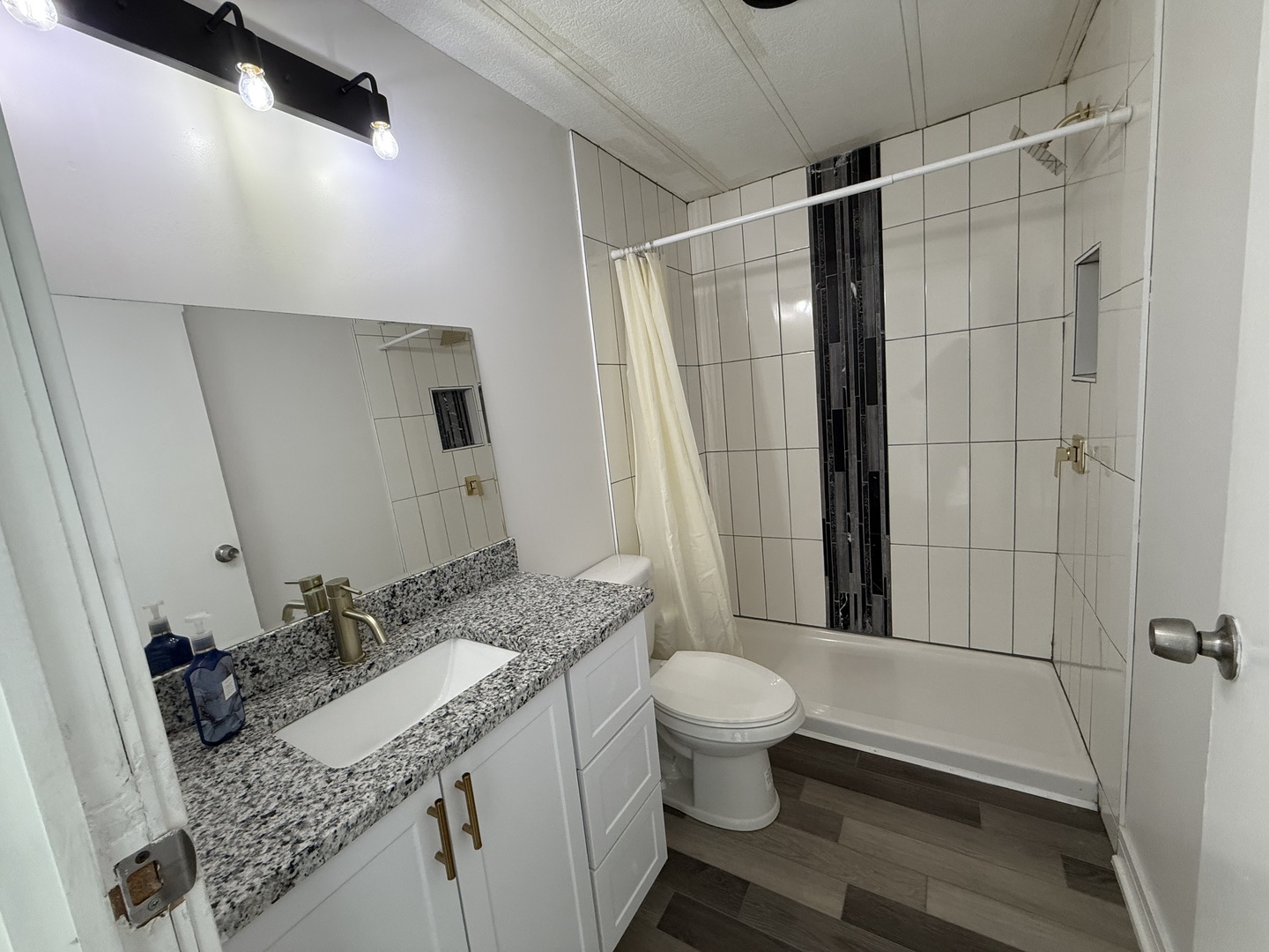 25 Hearthside Drive, Matteson, IL 60443