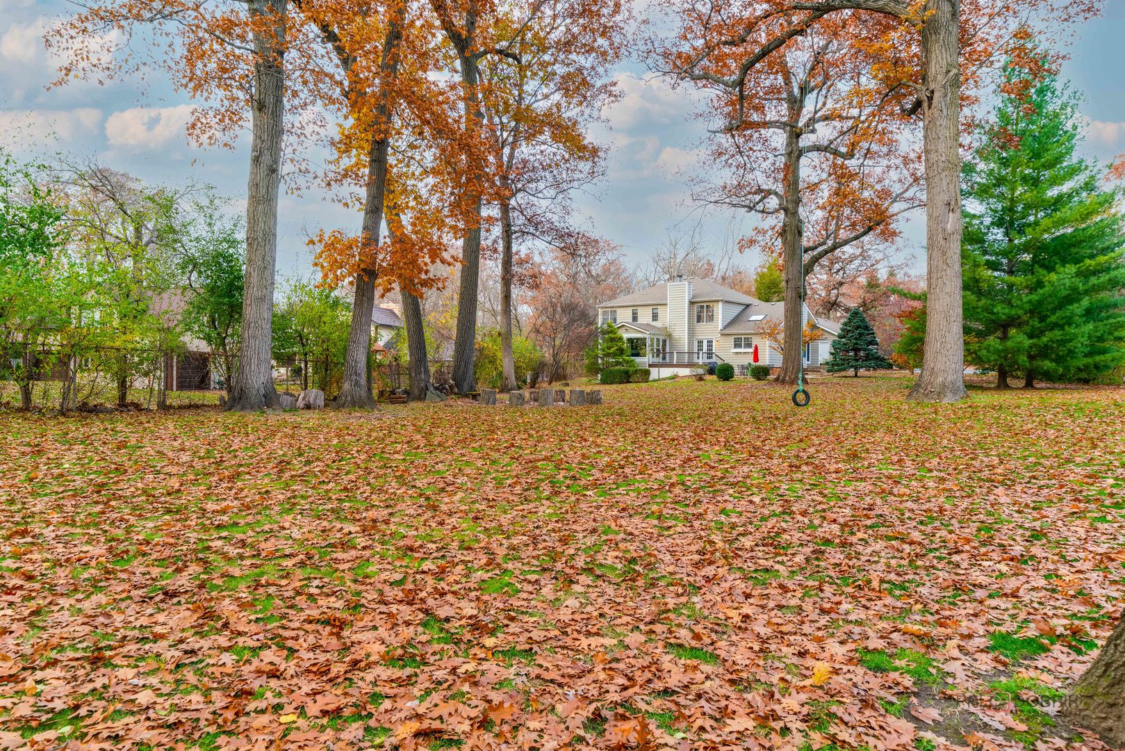 15393 W Oak Spring Road, Libertyville, IL 60048