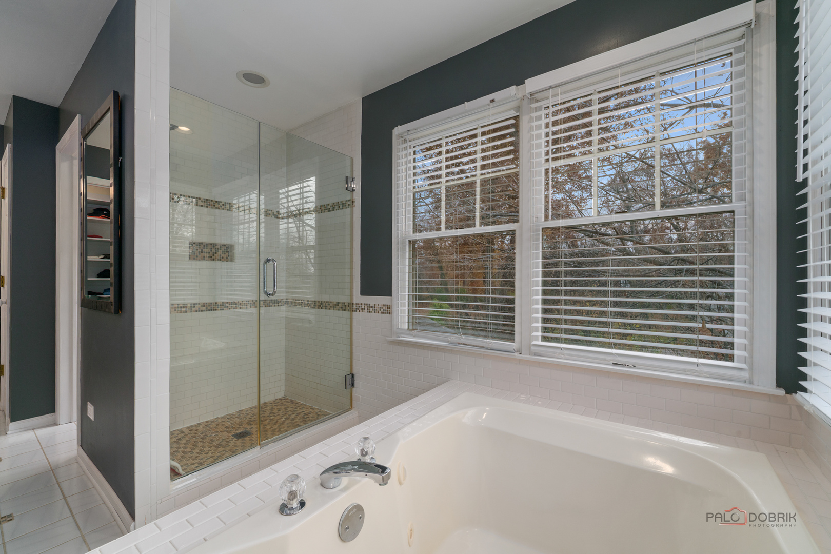 15393 W Oak Spring Road, Libertyville, IL 60048