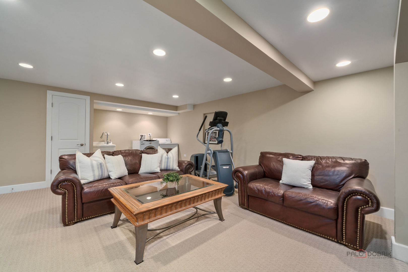 15393 W Oak Spring Road, Libertyville, IL 60048