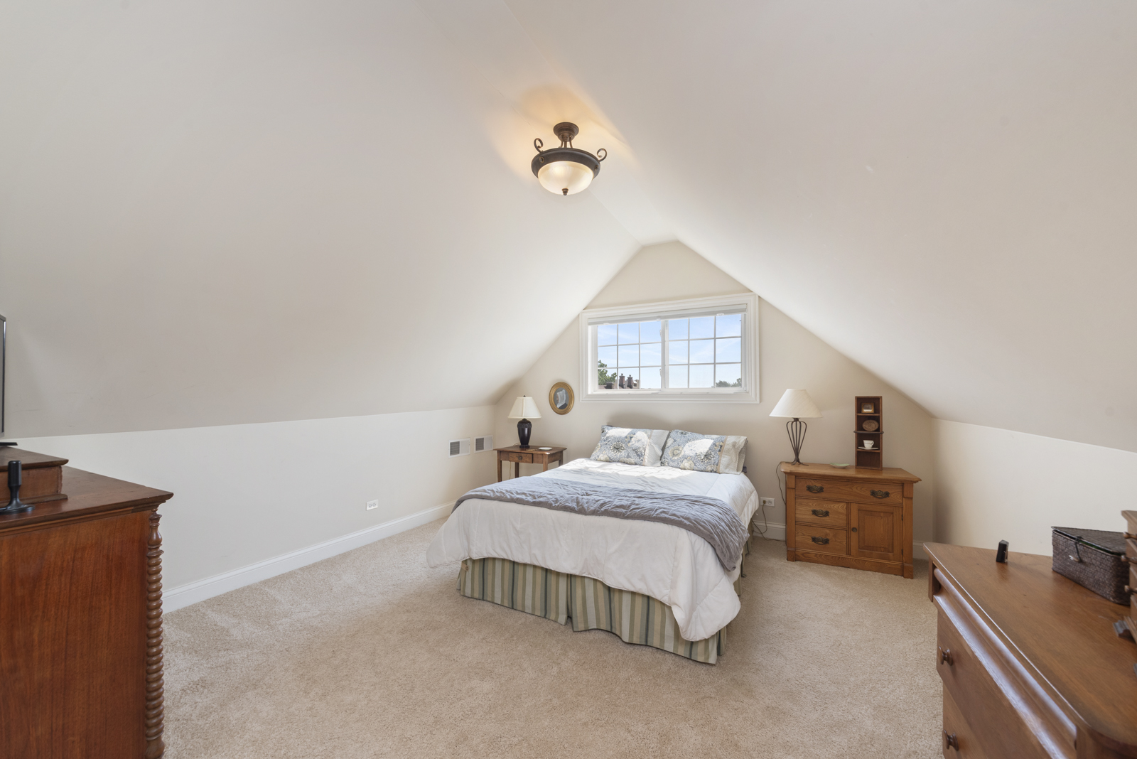 1223 S ELMWOOD Avenue #TWO, Berwyn, IL 60402