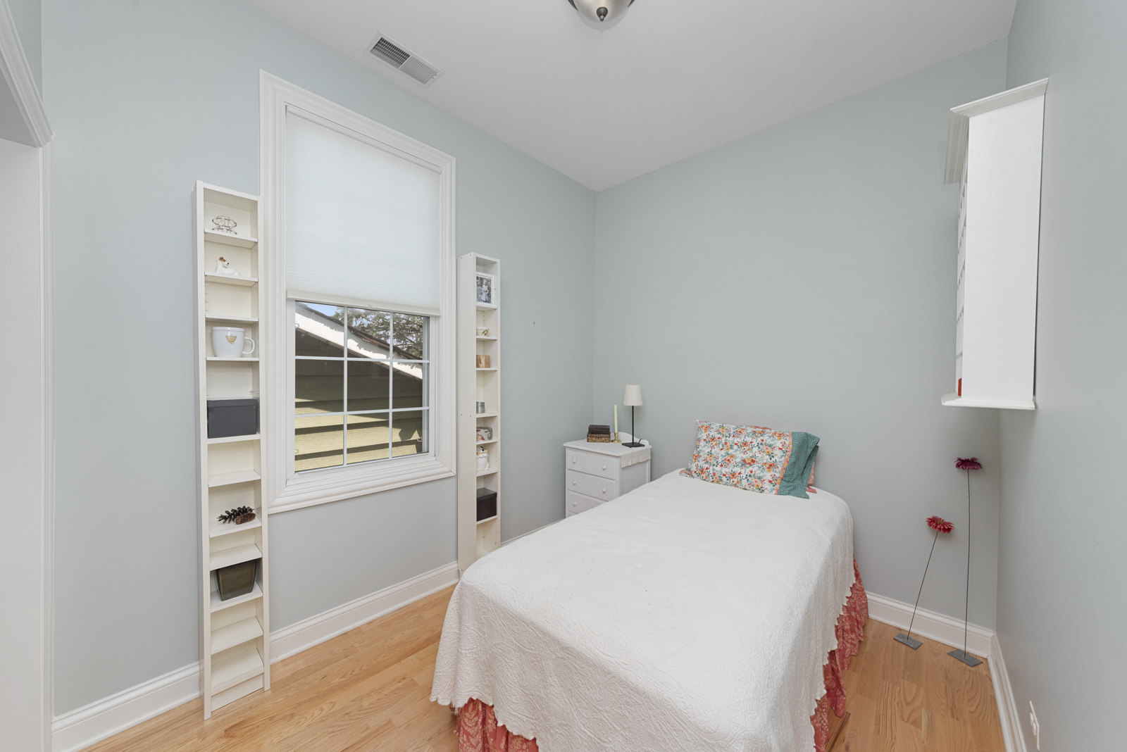 1223 S ELMWOOD Avenue #TWO, Berwyn, IL 60402