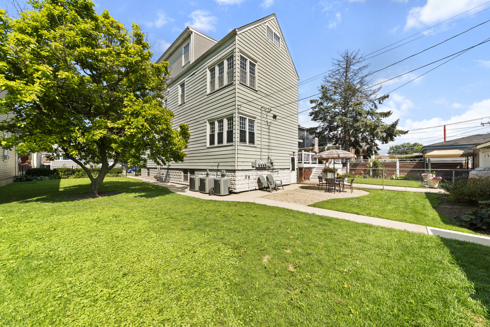 1223 S ELMWOOD Avenue #TWO, Berwyn, IL 60402