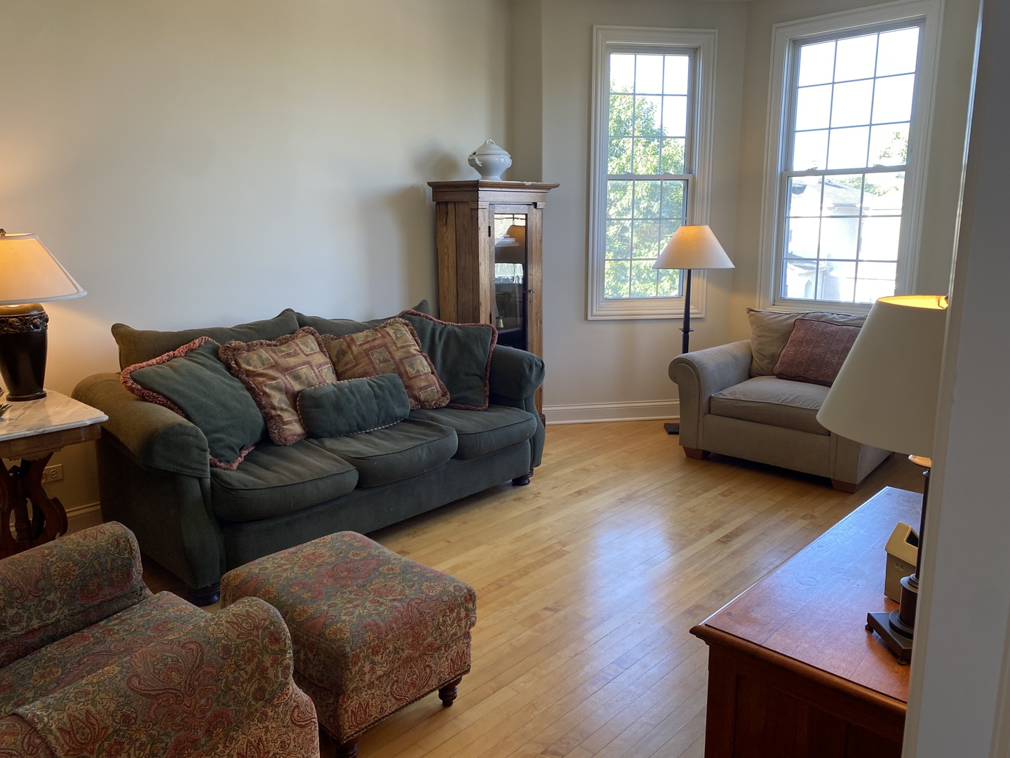 1223 S ELMWOOD Avenue #TWO, Berwyn, IL 60402