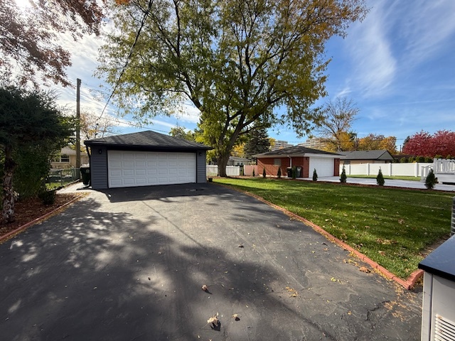 1301 Lois Avenue, Park Ridge, IL 60068