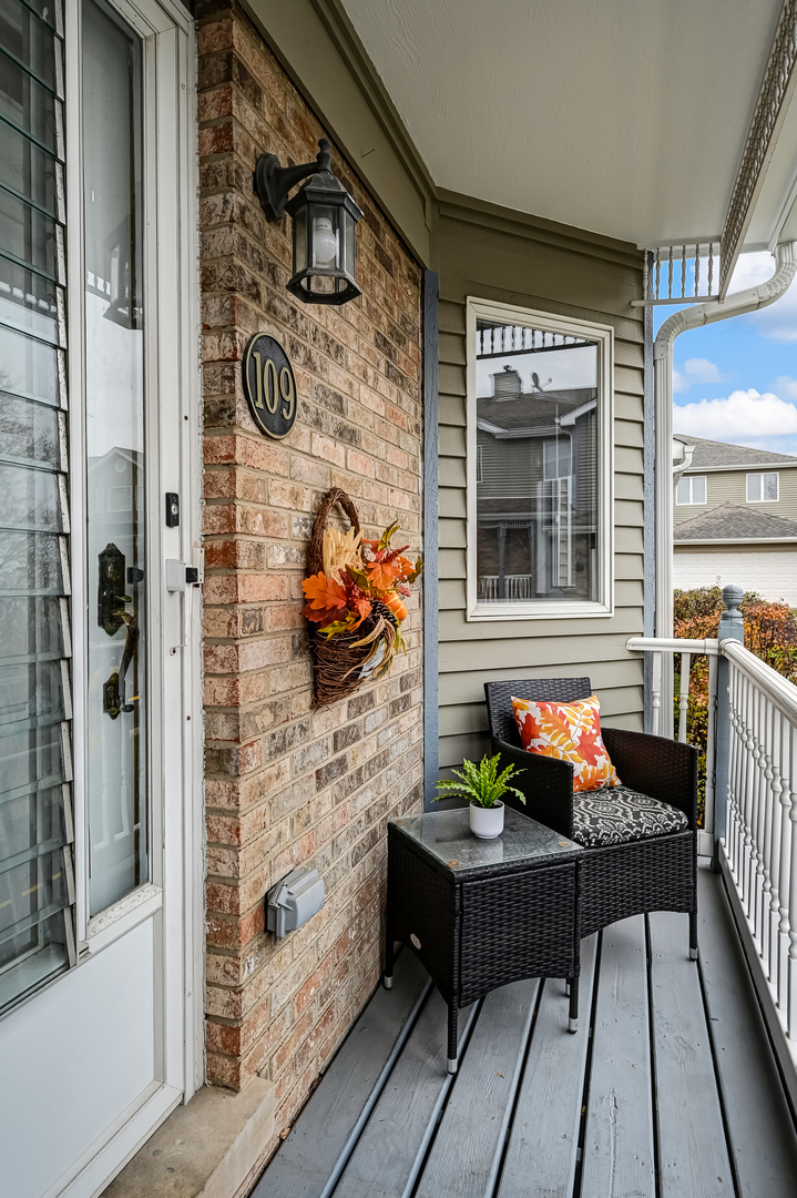 109 Meadowlark Drive #109, Countryside, IL 60525