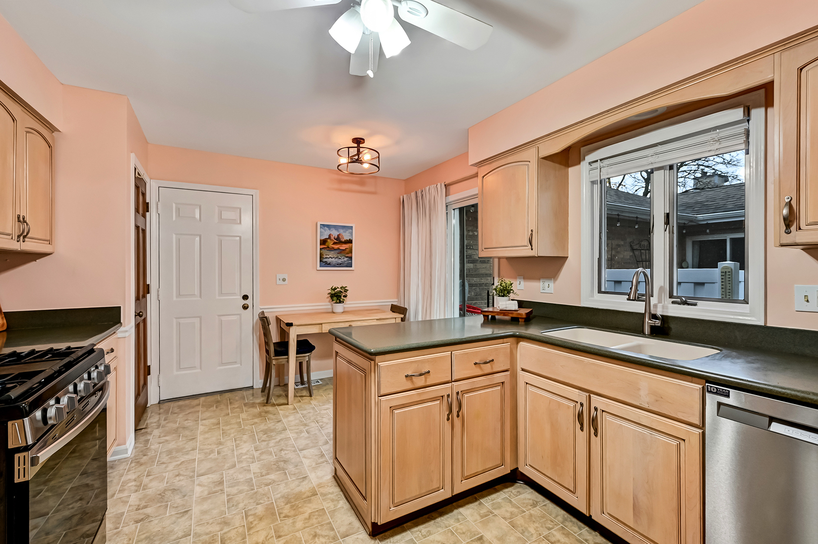 109 Meadowlark Drive #109, Countryside, IL 60525