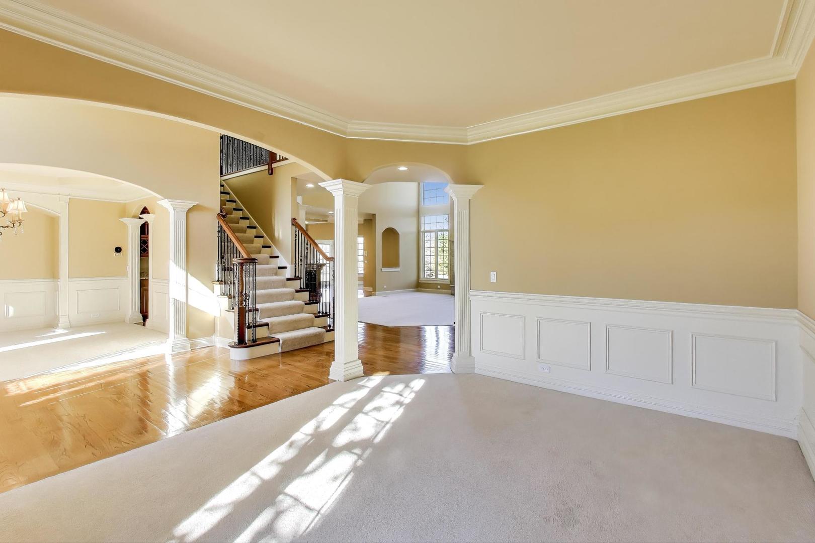 South Elgin, IL 60177