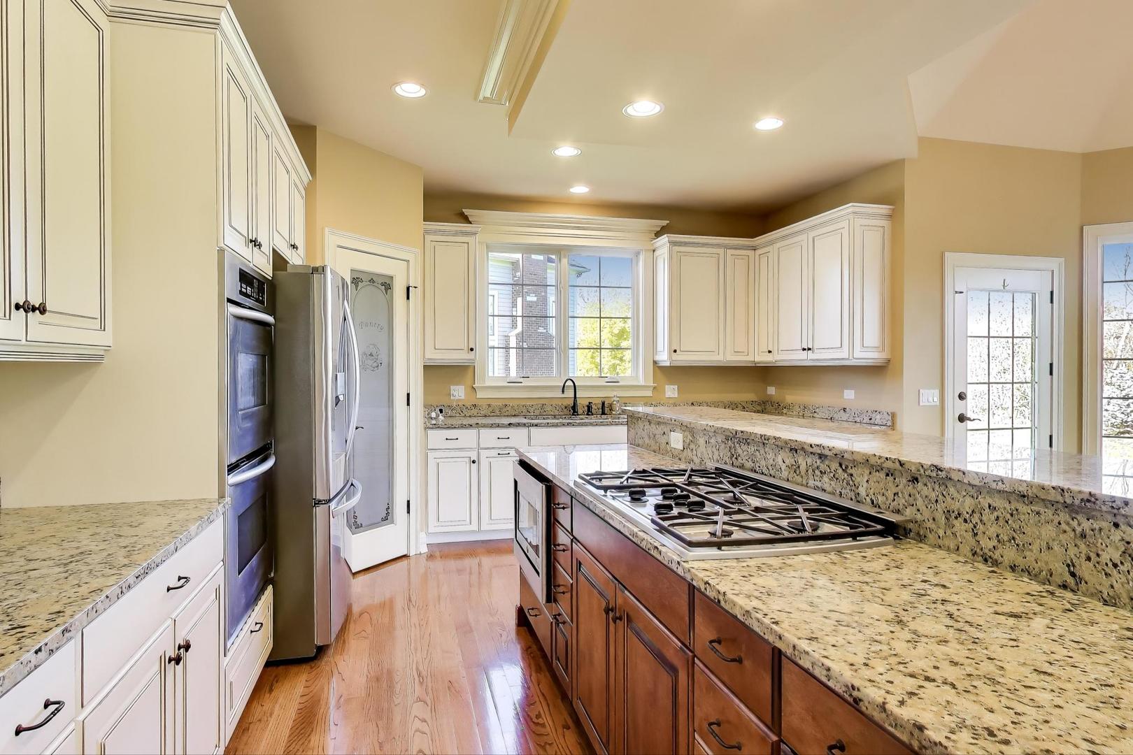 South Elgin, IL 60177