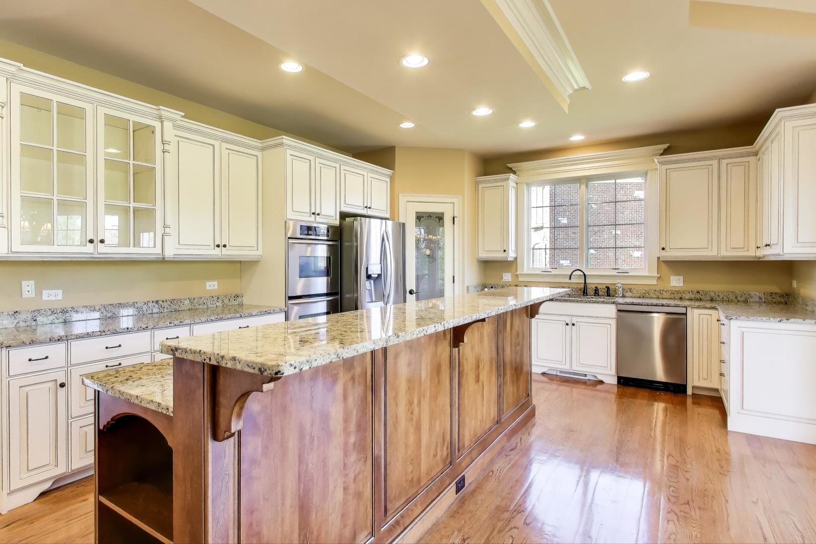 South Elgin, IL 60177