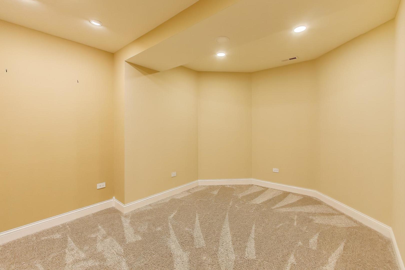 South Elgin, IL 60177