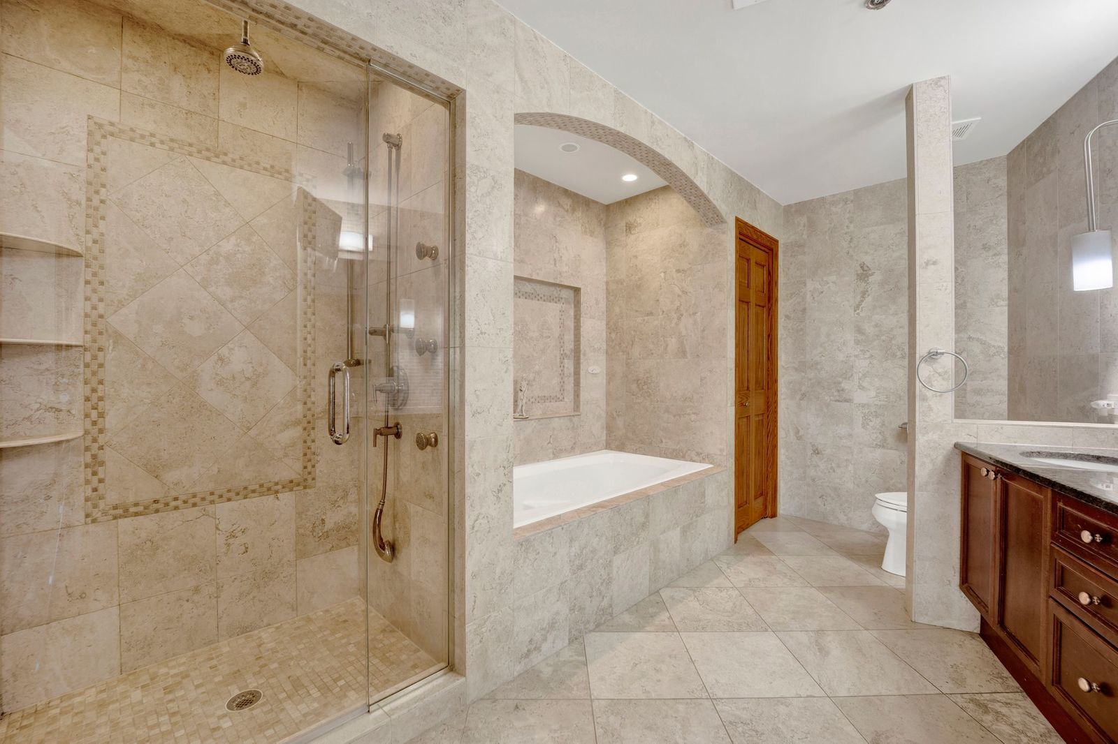 145 S York Street #322, Elmhurst, IL 60126