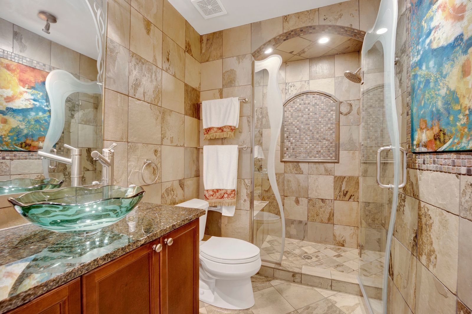 145 S York Street #322, Elmhurst, IL 60126