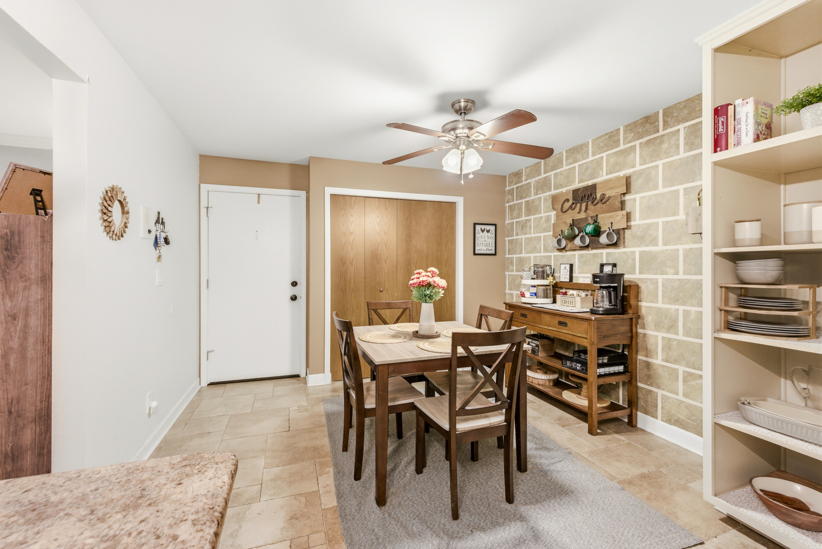 20224 S Frankfort Square Road #G, Frankfort, IL 60423