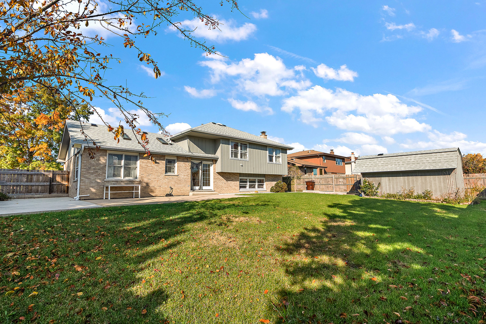 17709 PEACOCK Lane, Tinley Park, IL 60477