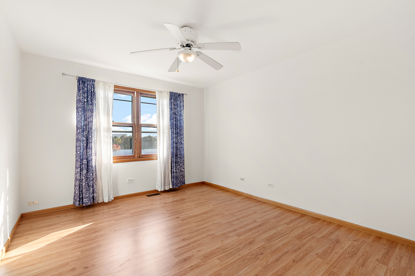 17709 PEACOCK Lane, Tinley Park, IL 60477