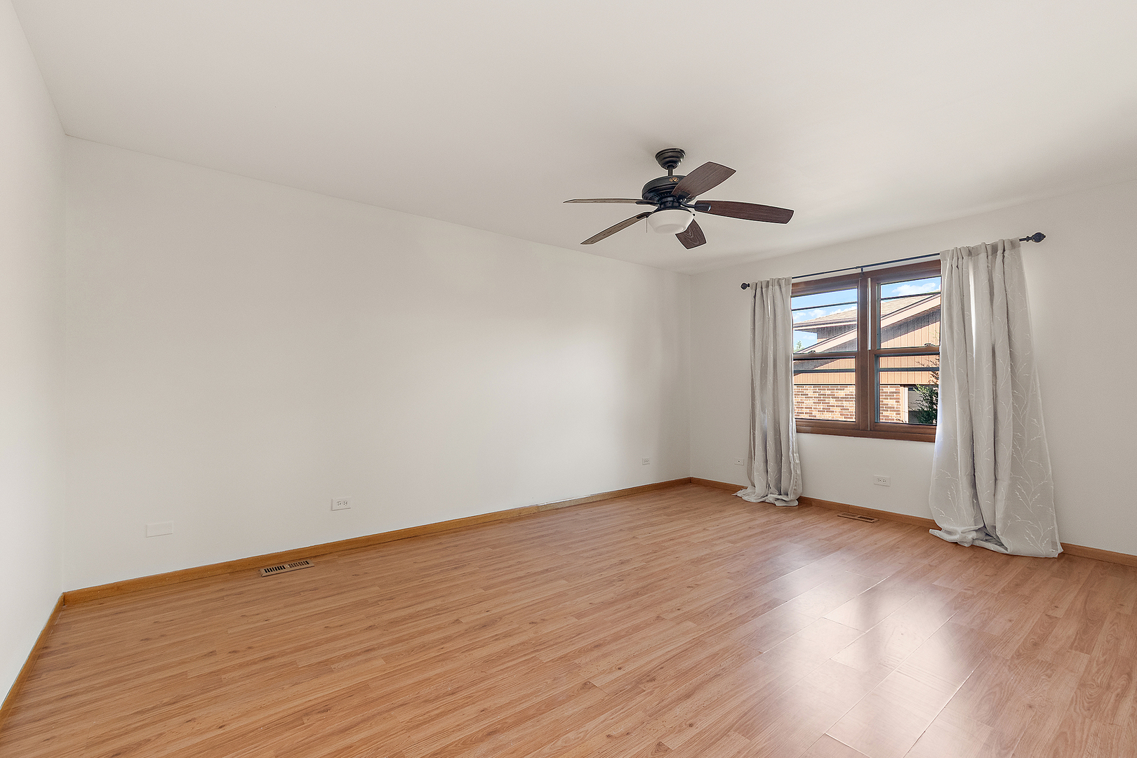 17709 PEACOCK Lane, Tinley Park, IL 60477