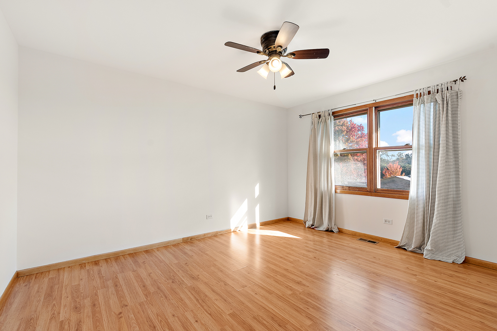 17709 PEACOCK Lane, Tinley Park, IL 60477