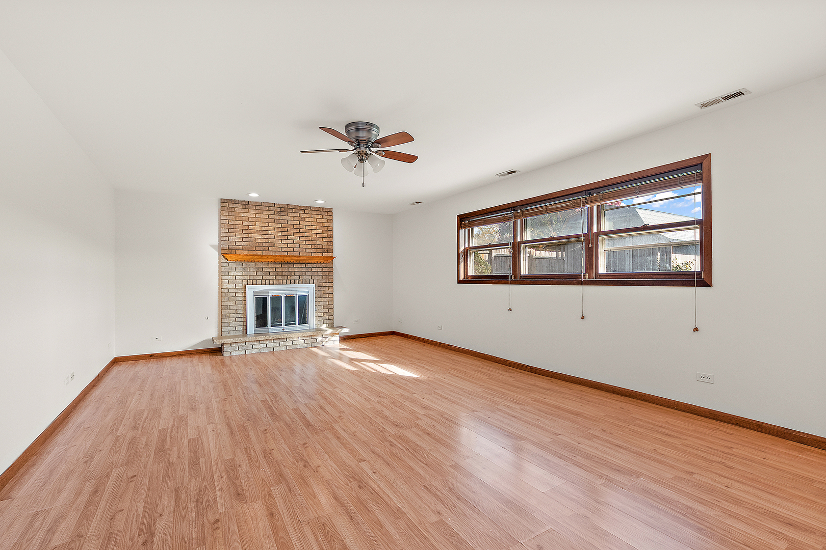 17709 PEACOCK Lane, Tinley Park, IL 60477