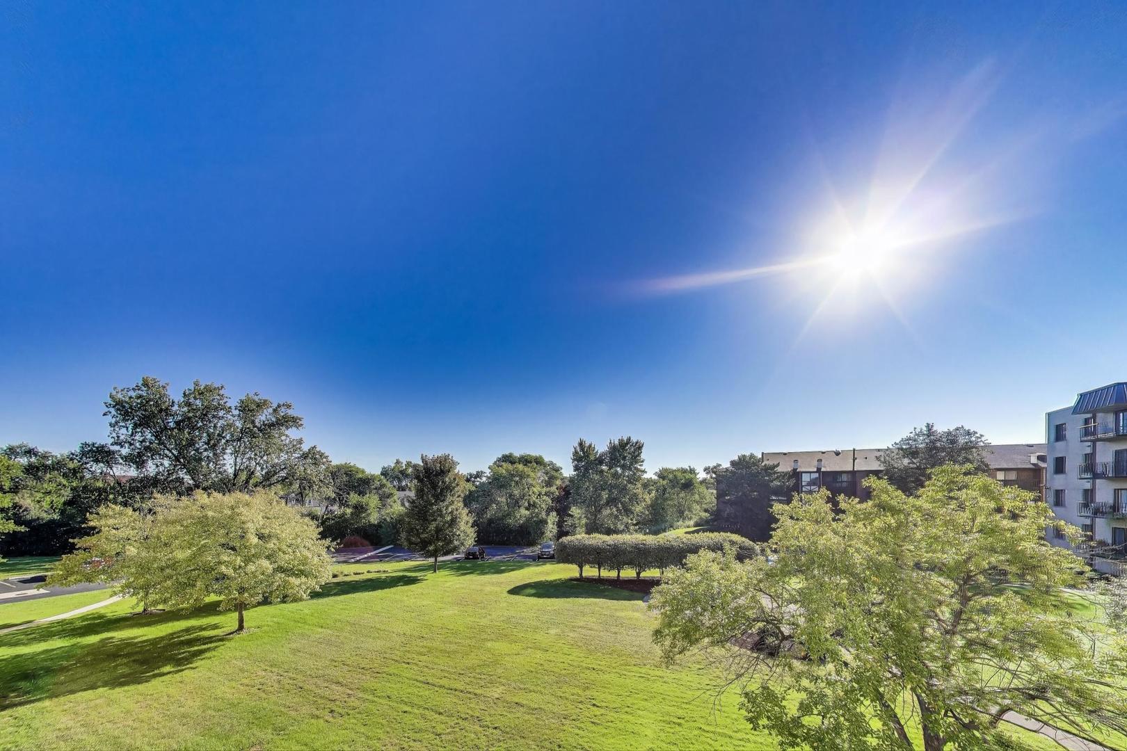 5840 W 104th Street #209, Oak Lawn, IL 60453