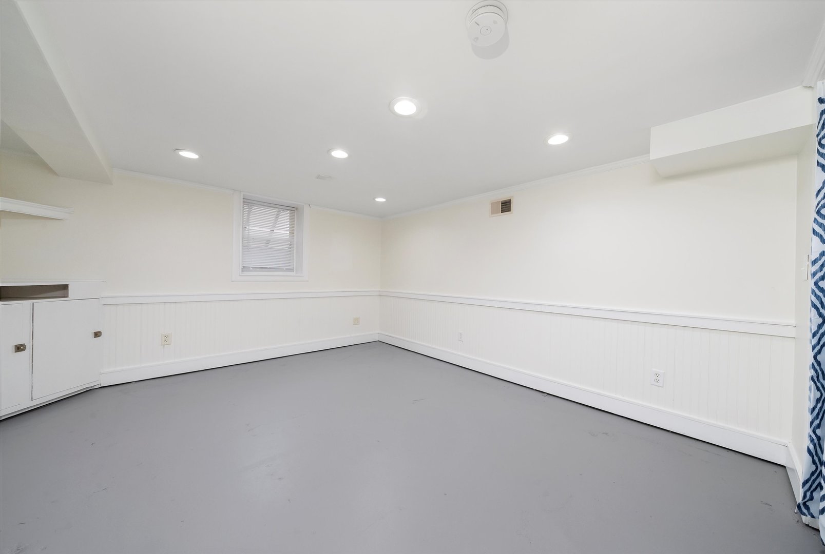 2512 Salem Boulevard, Zion, IL 60099