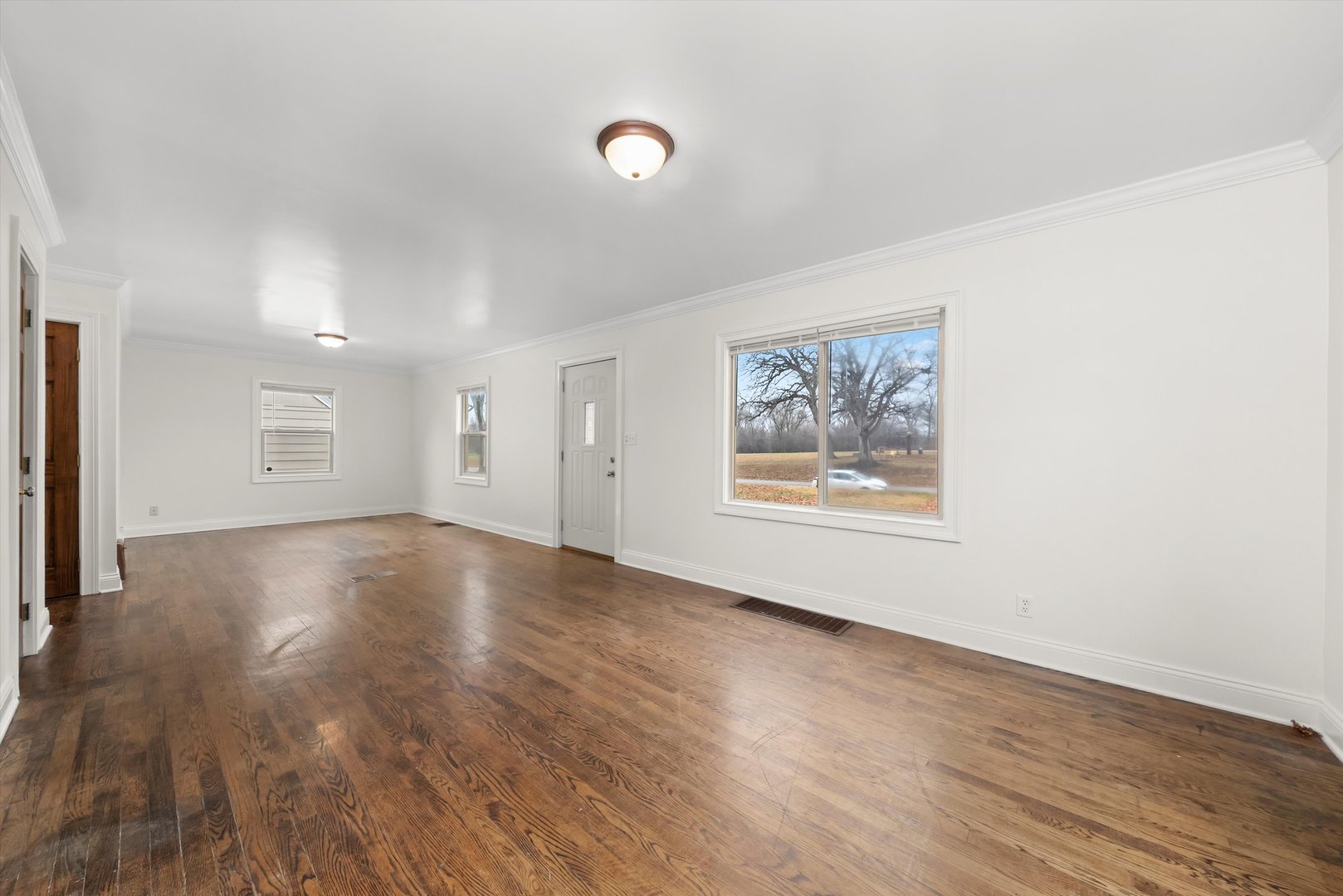 2512 Salem Boulevard, Zion, IL 60099