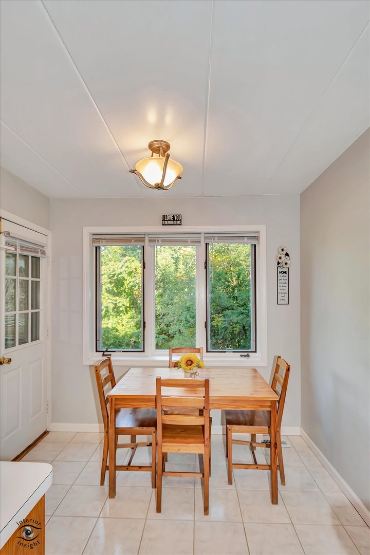 5150 Shadow Creek Drive #4, Oak Forest, IL 60452