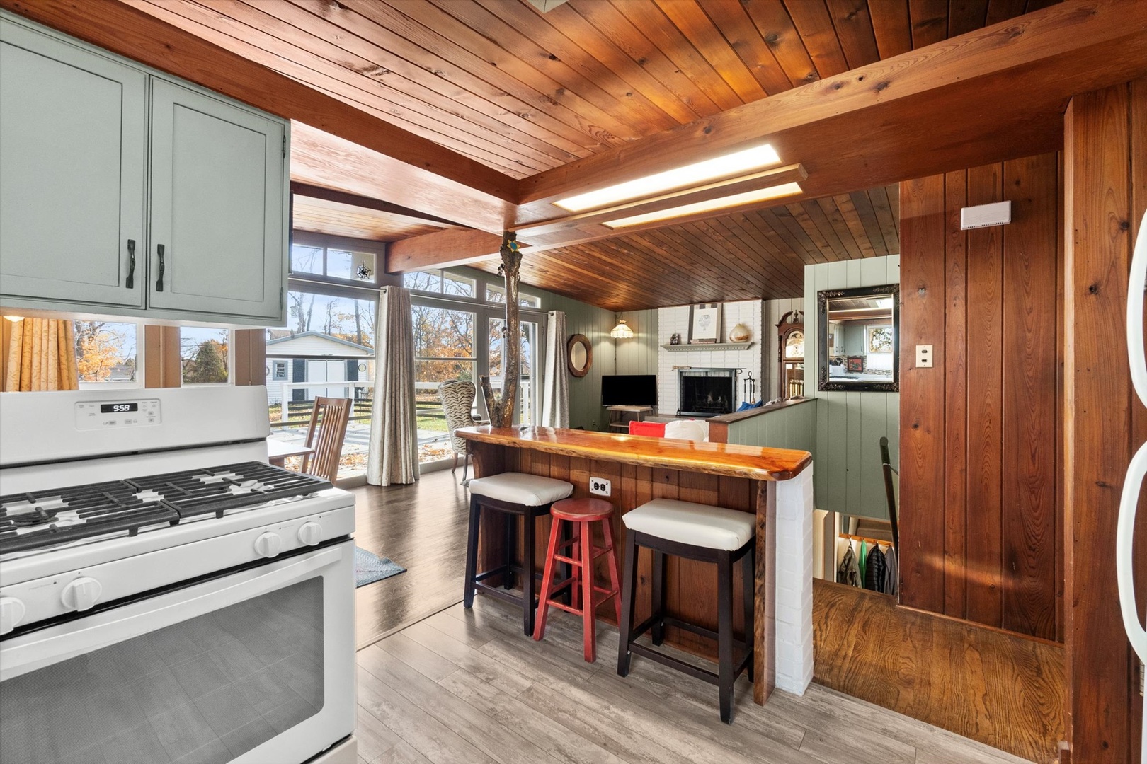 214 Pottawatomie Lane, New Lenox, IL 60451