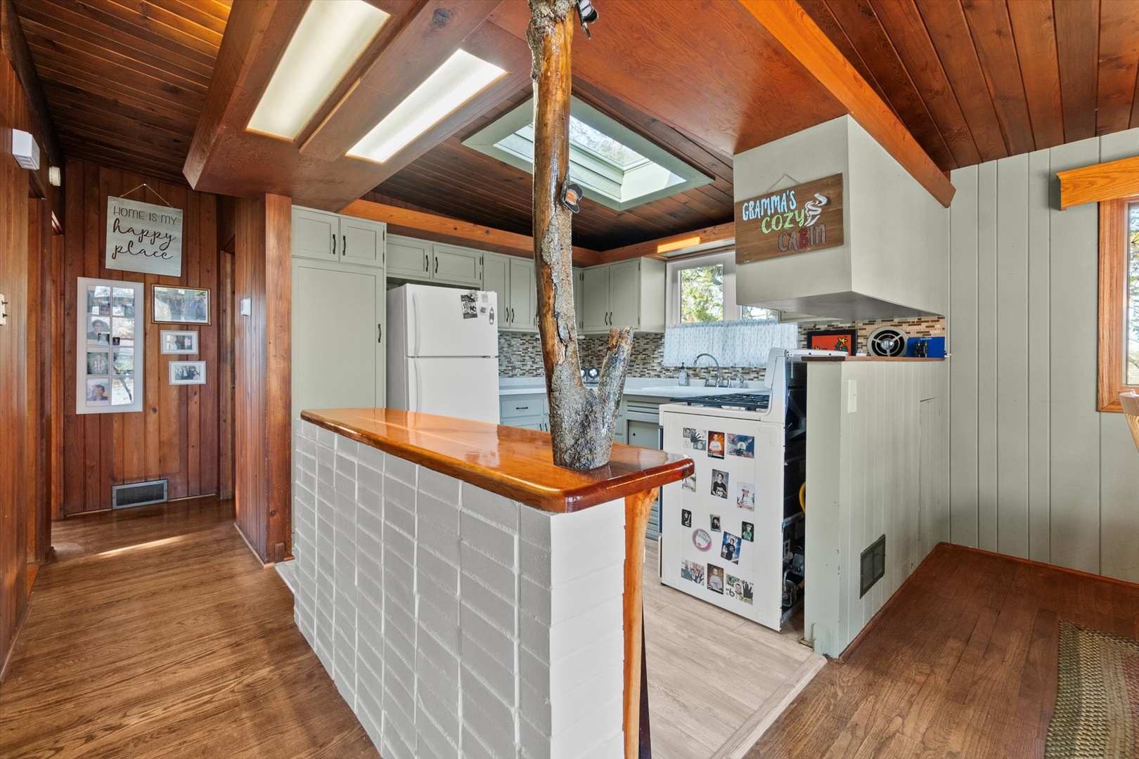 214 Pottawatomie Lane, New Lenox, IL 60451