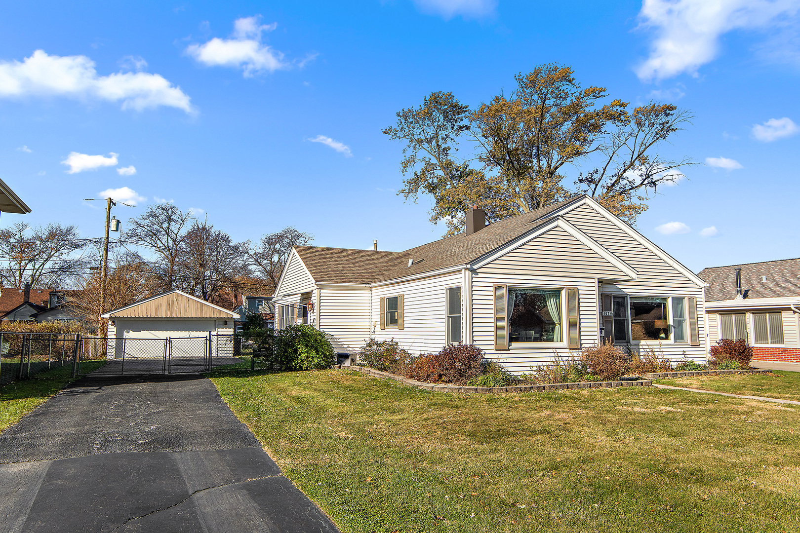 10736 Moody Avenue, Chicago Ridge, IL 60415