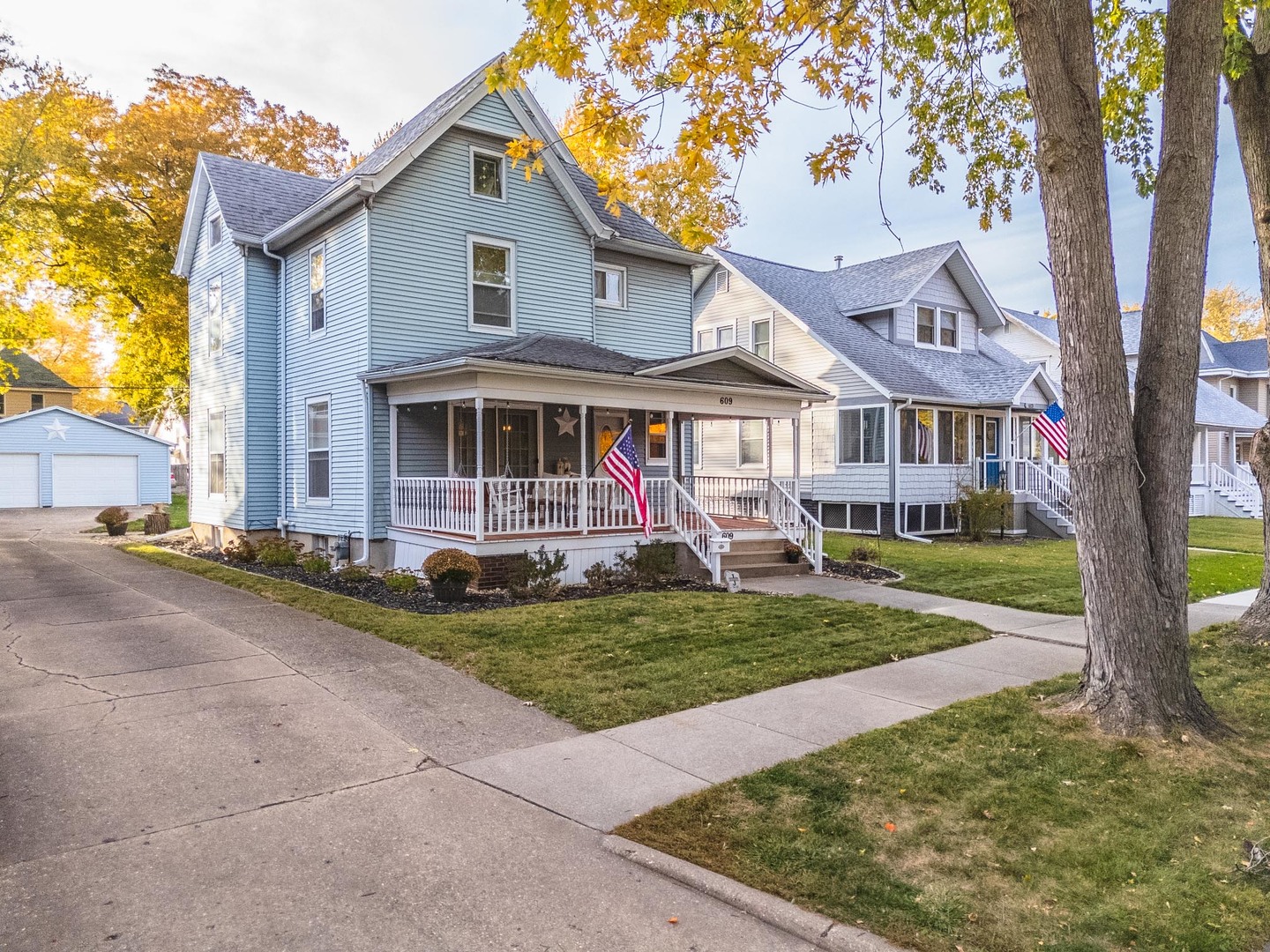 609 N Jackson Street, Clinton, IL 61727