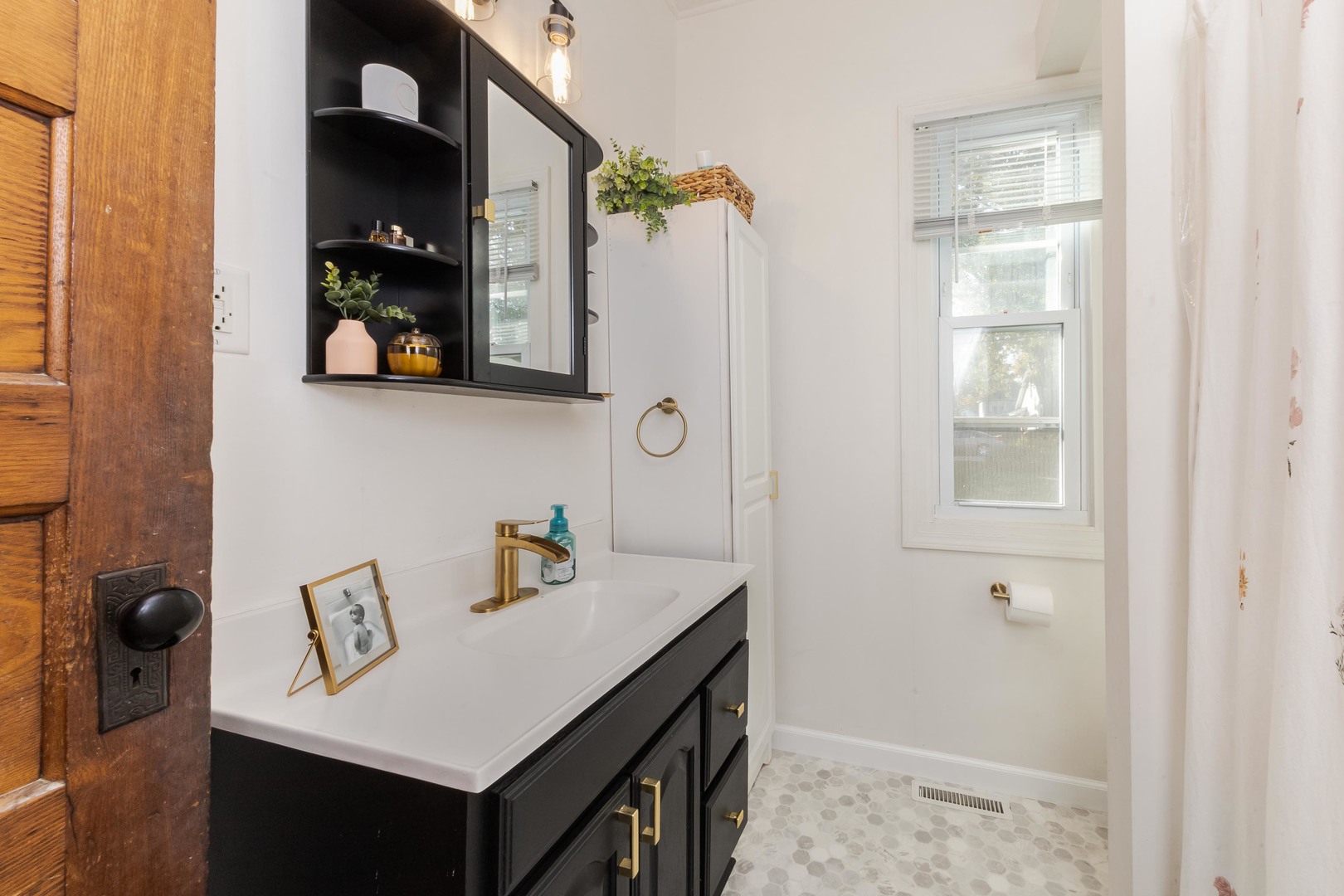 609 N Jackson Street, Clinton, IL 61727