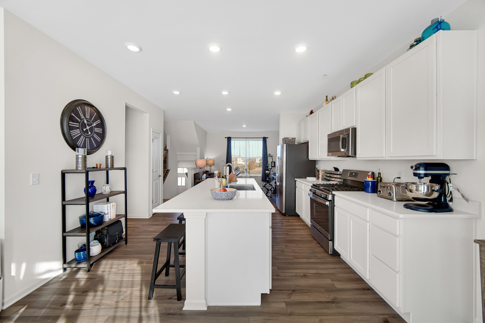 1015 Atterberg Road, South Elgin, IL 60177