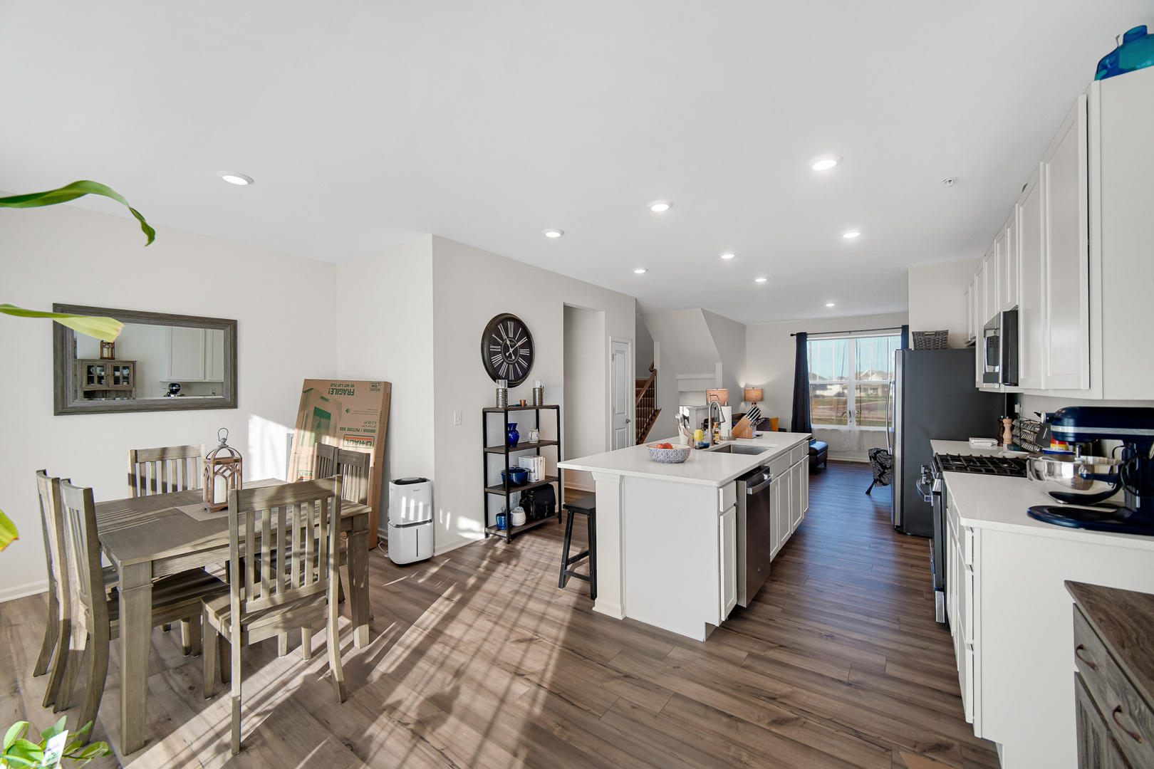 1015 Atterberg Road, South Elgin, IL 60177