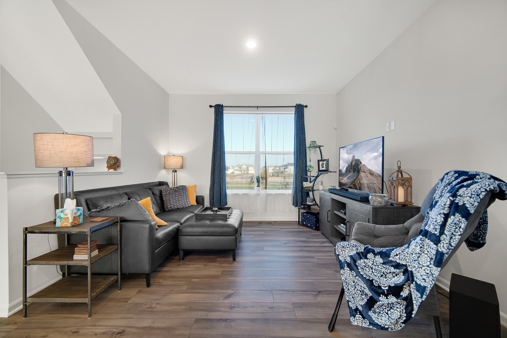 1015 Atterberg Road, South Elgin, IL 60177