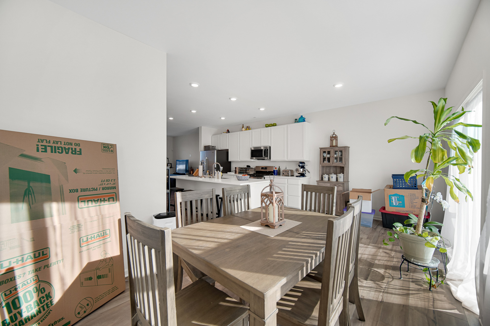 1015 Atterberg Road, South Elgin, IL 60177