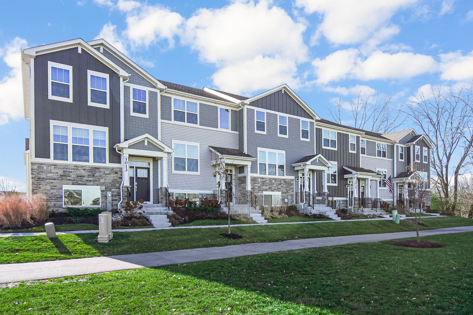 1015 Atterberg Road, South Elgin, IL 60177