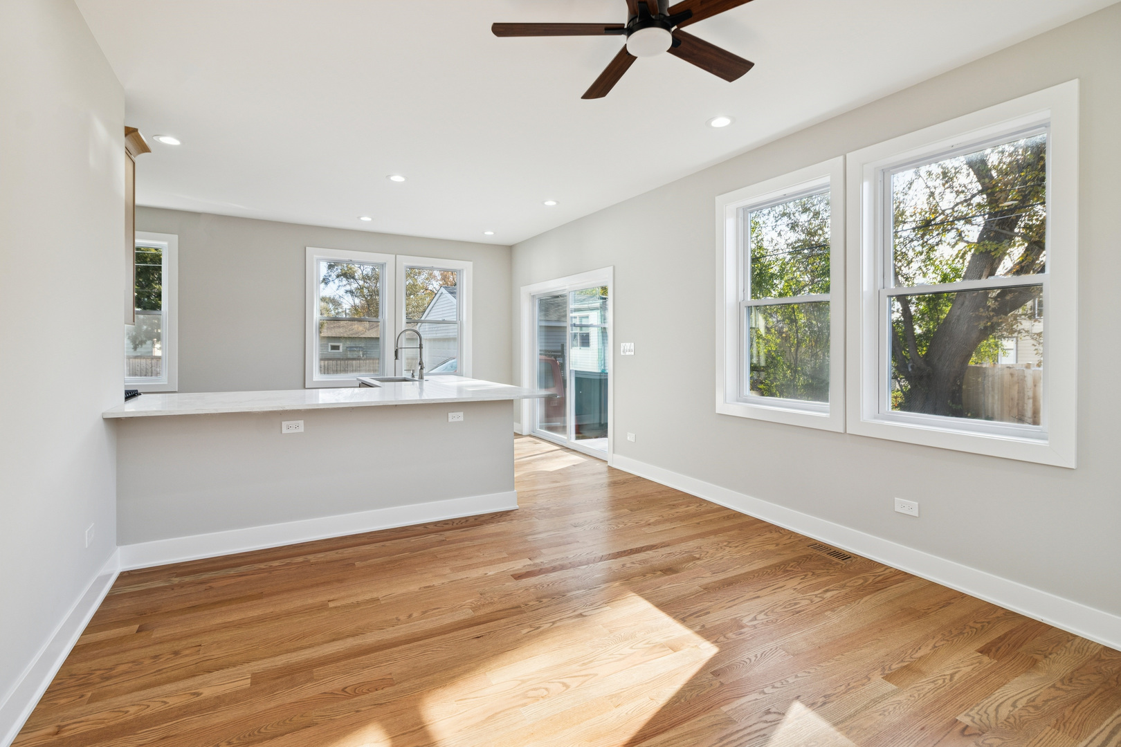 302 Hughes Avenue, Lockport, IL 60441