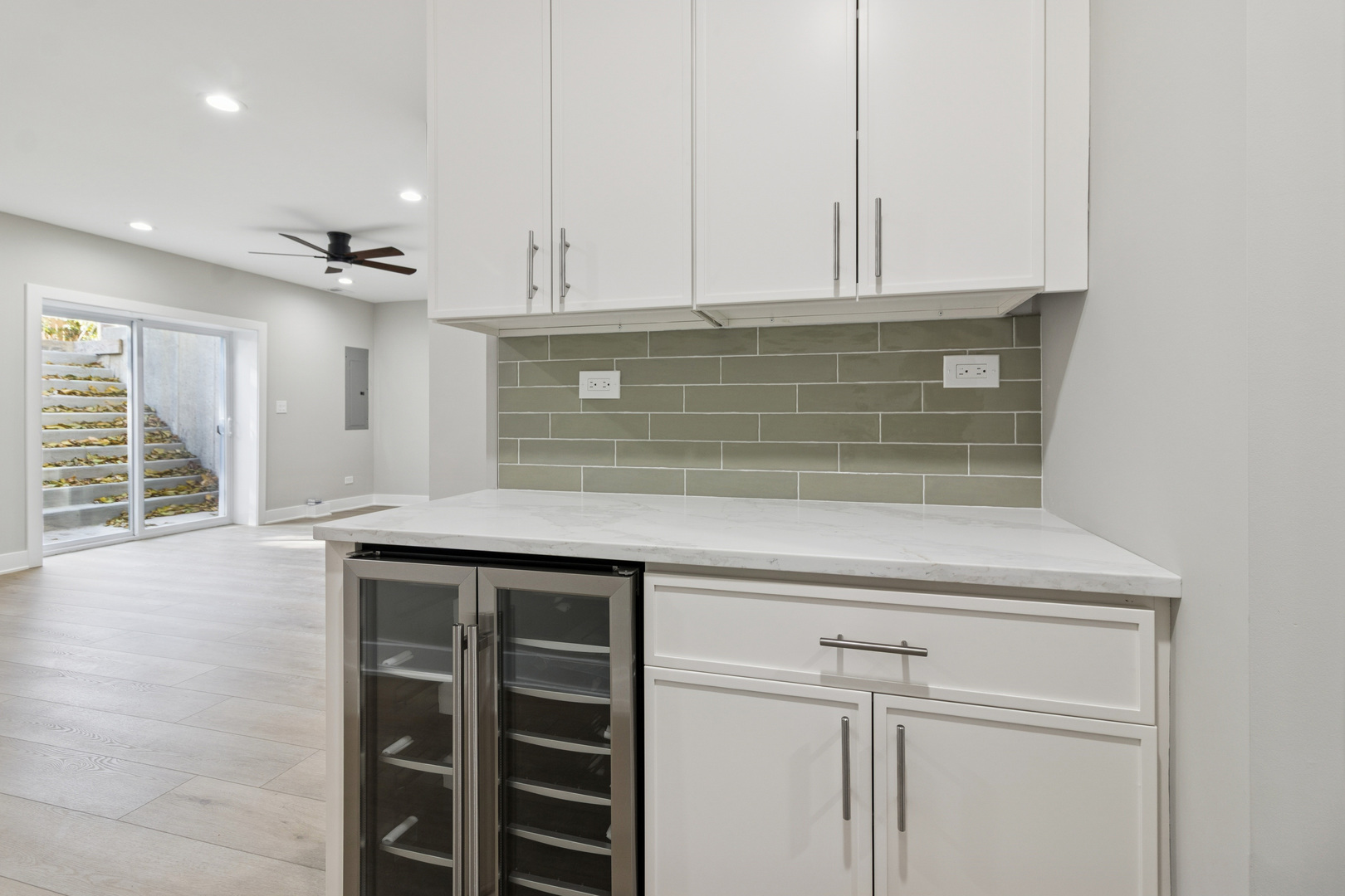 302 Hughes Avenue, Lockport, IL 60441