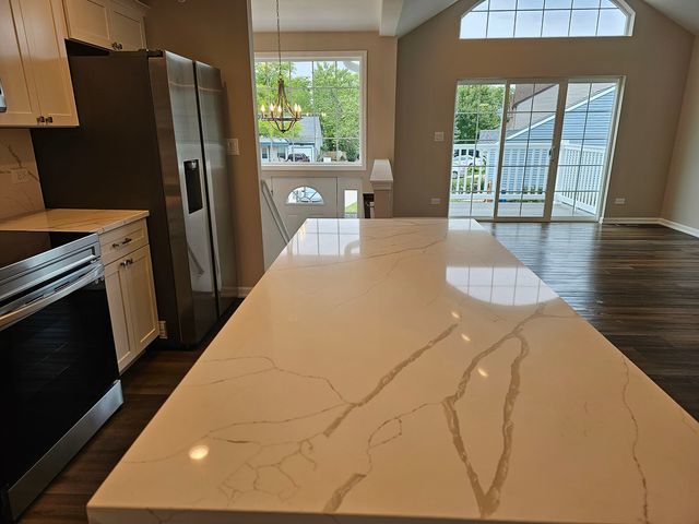 1201 Bard Road, Crystal Lake, IL 60014